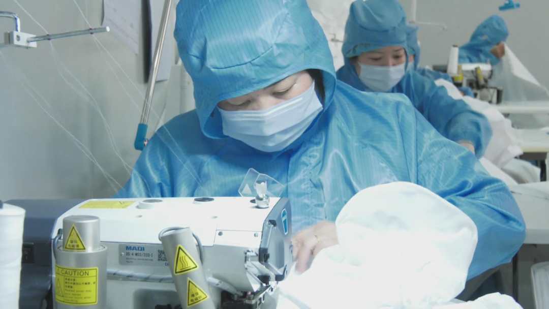 長(zhǎng)汀一企業(yè)生產(chǎn)3萬(wàn)件防護(hù)服馳援意大利